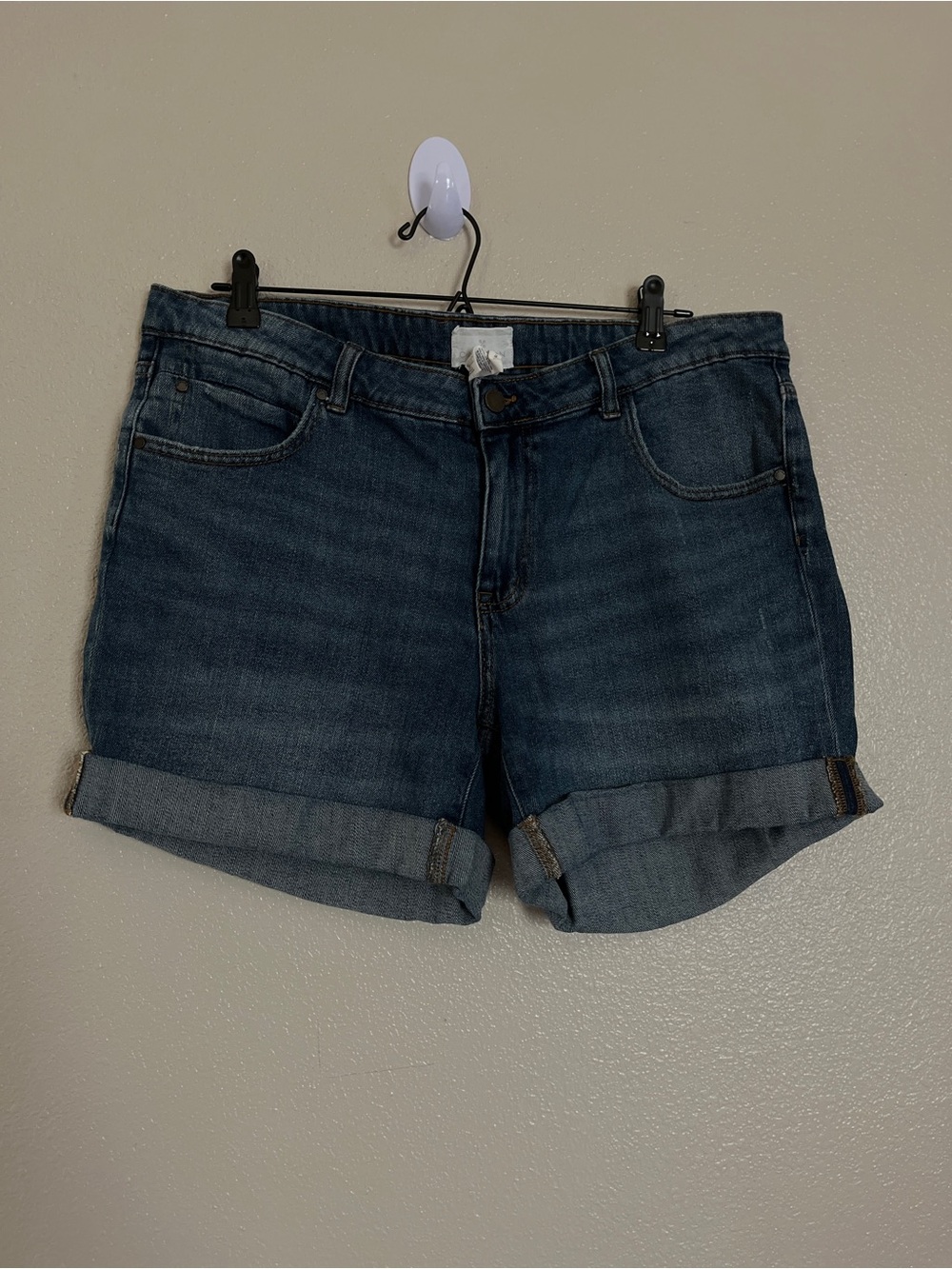 Caslon Dark Blue Rolled-Hem Denim Shorts size 32 for women’s